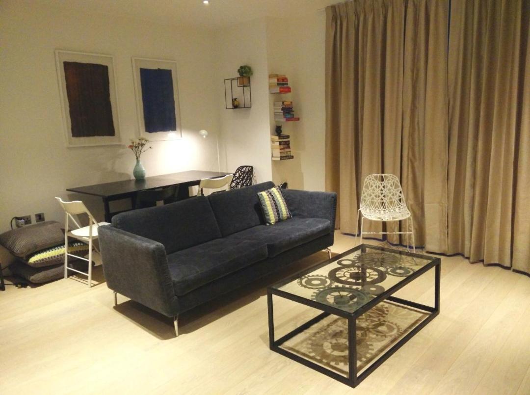 Private Room In Luxury Canary Wharf Apartment London Exterior photo
